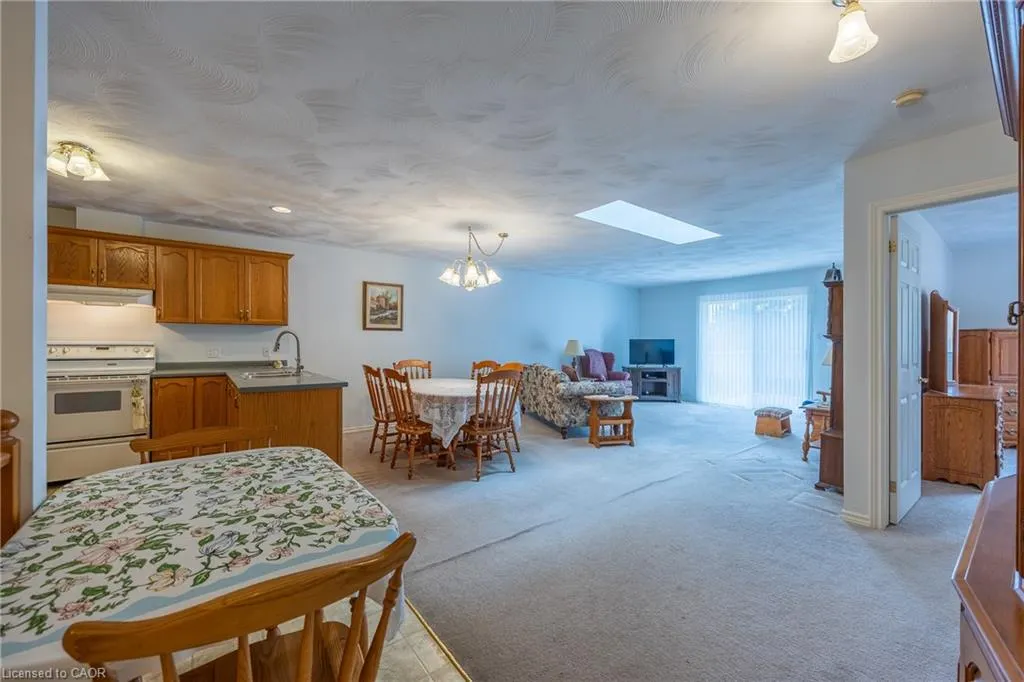 74 Wilson Avenue, #6