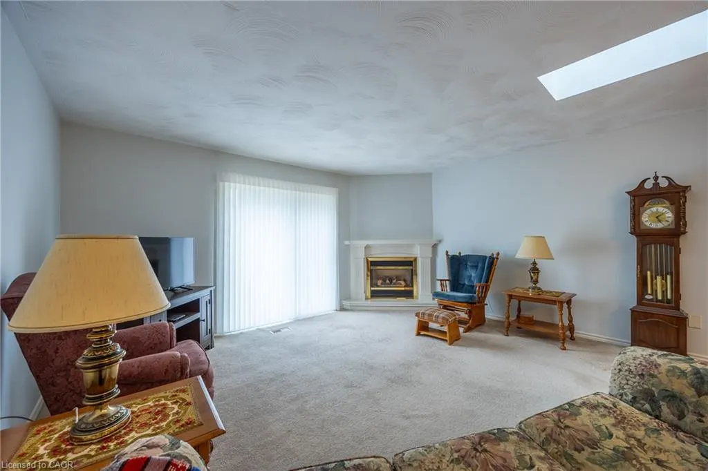 74 Wilson Avenue, #6
