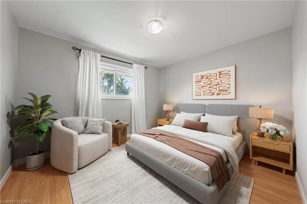 10 Inlet Avenue