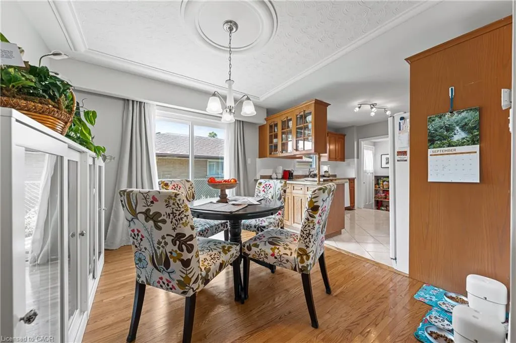 10 Inlet Avenue