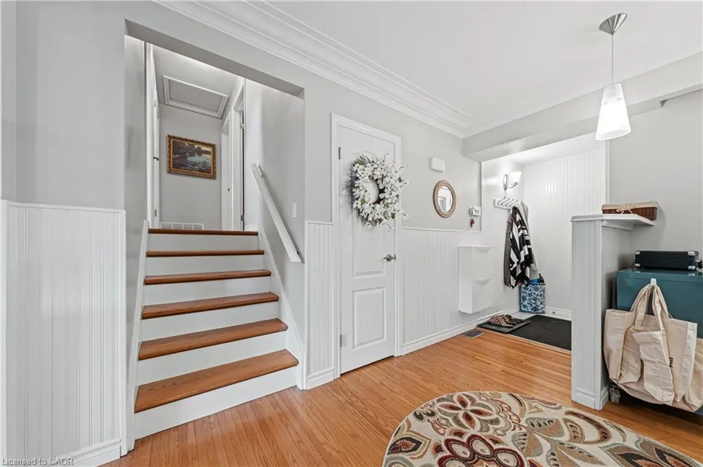 10 Inlet Avenue