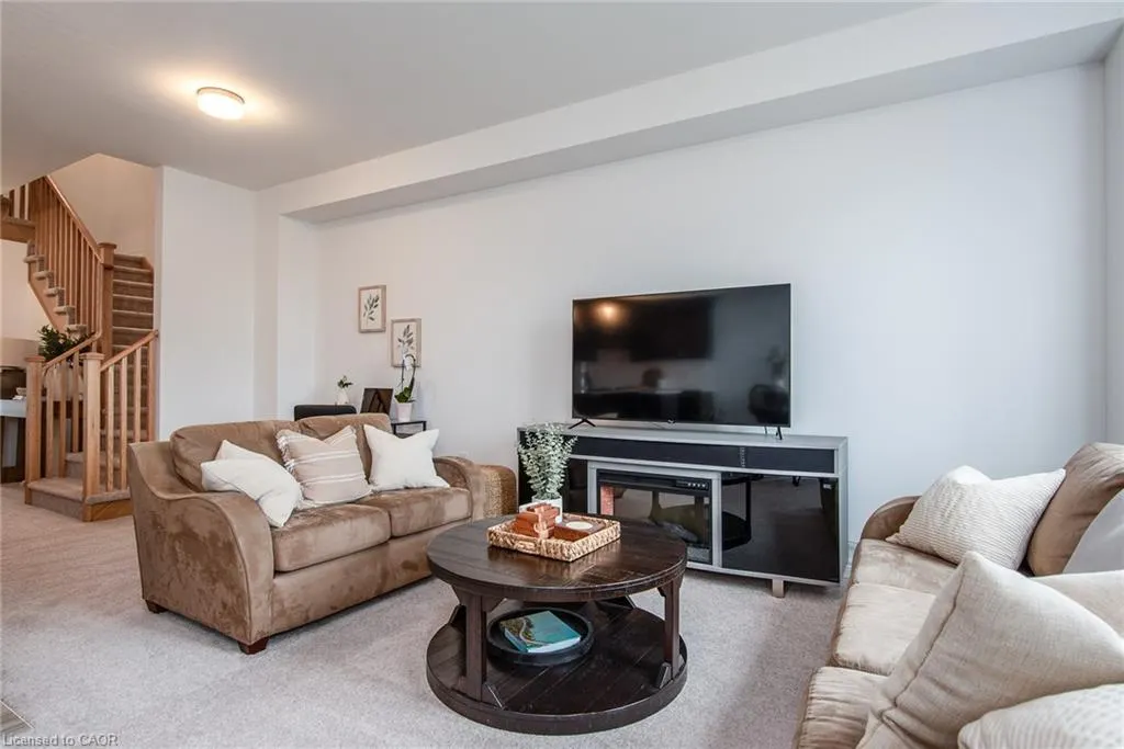 251 Farley Road S