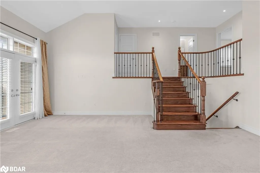 223 Thompson Road