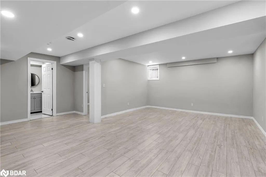 223 Thompson Road