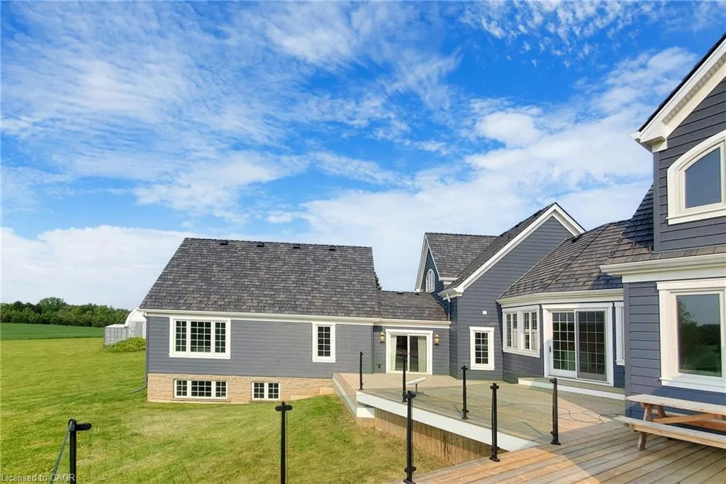 485 Concession 5 Road E