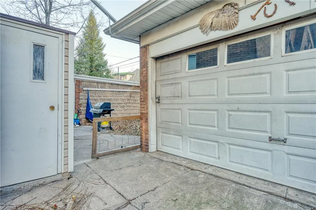 93 Barnesdale Boulevard