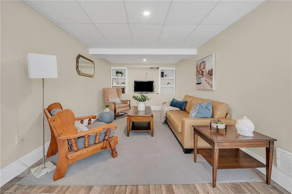 142 Mcneilly Road