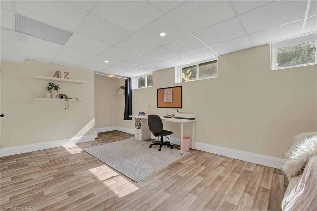 142 Mcneilly Road