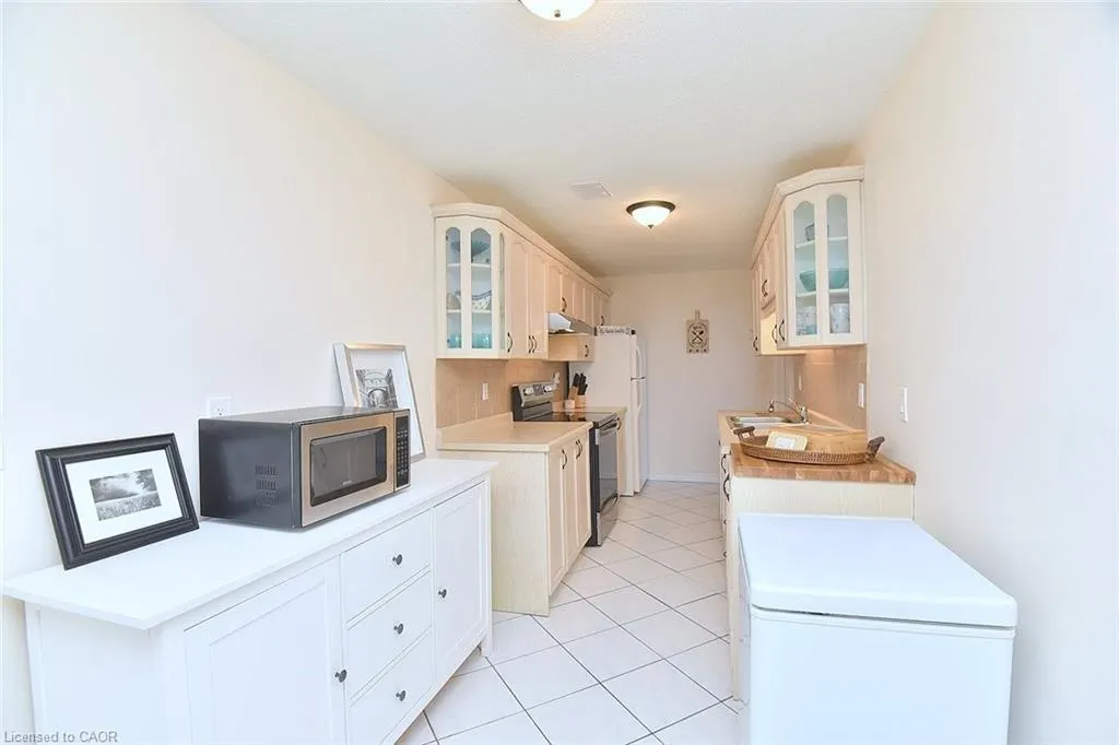 893 Concession Street, #303