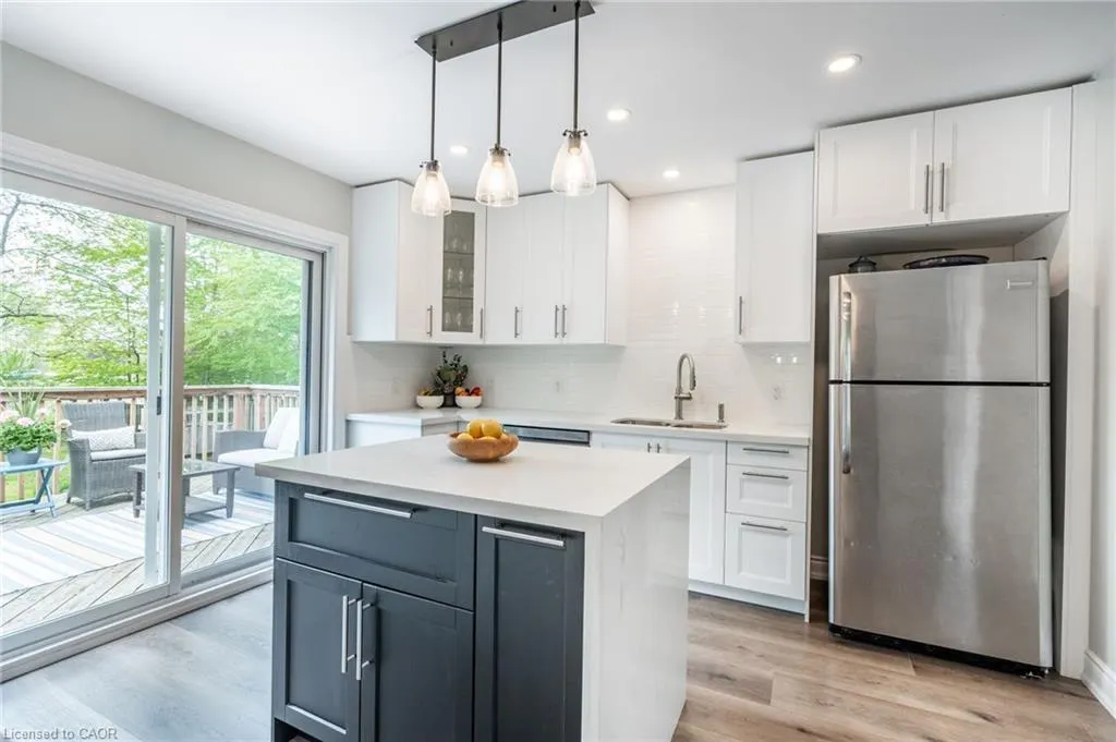 152 Concession 7 Road E