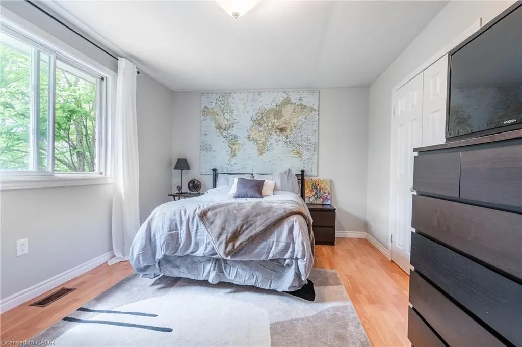 152 Concession 7 Road E