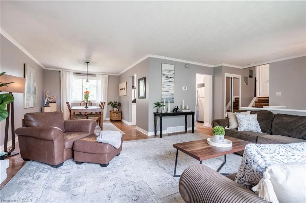 152 Concession 7 Road E