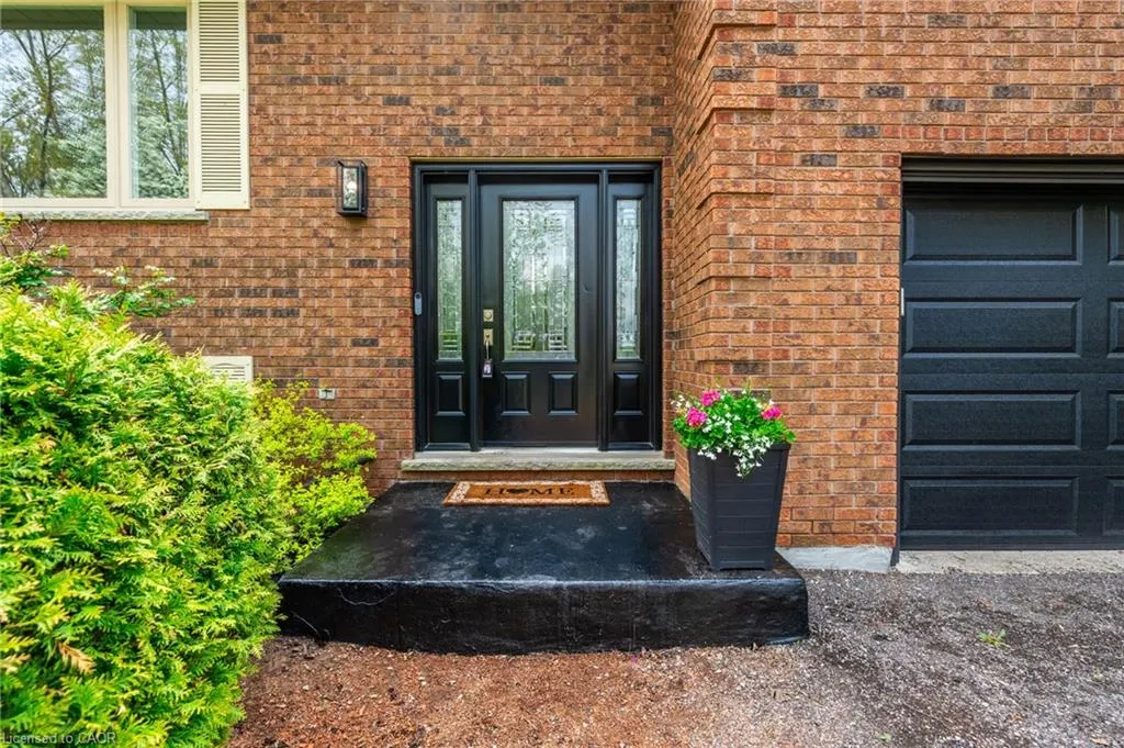 152 Concession 7 Road E