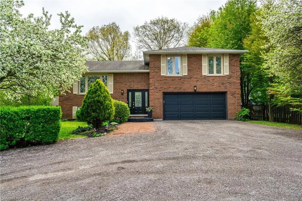 152 Concession 7 Road E