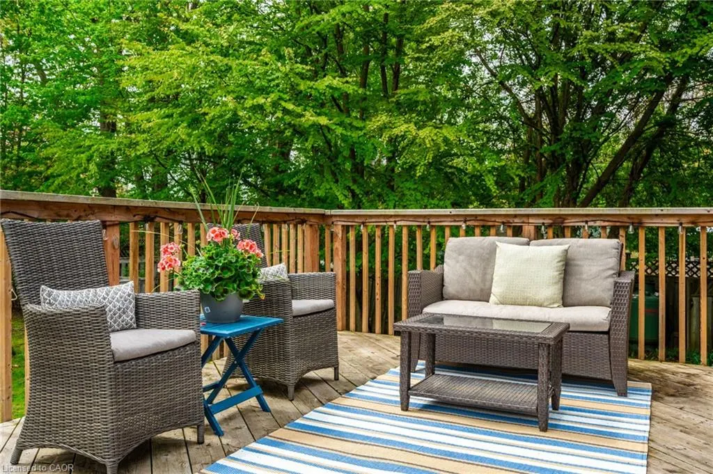 152 Concession 7 Road E