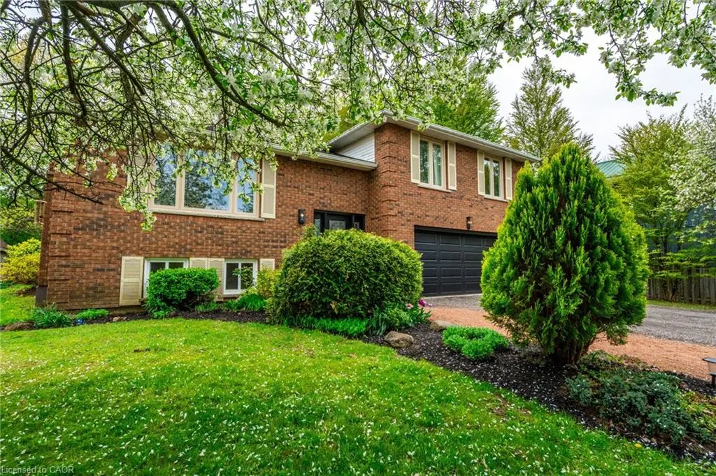 152 Concession 7 Road E