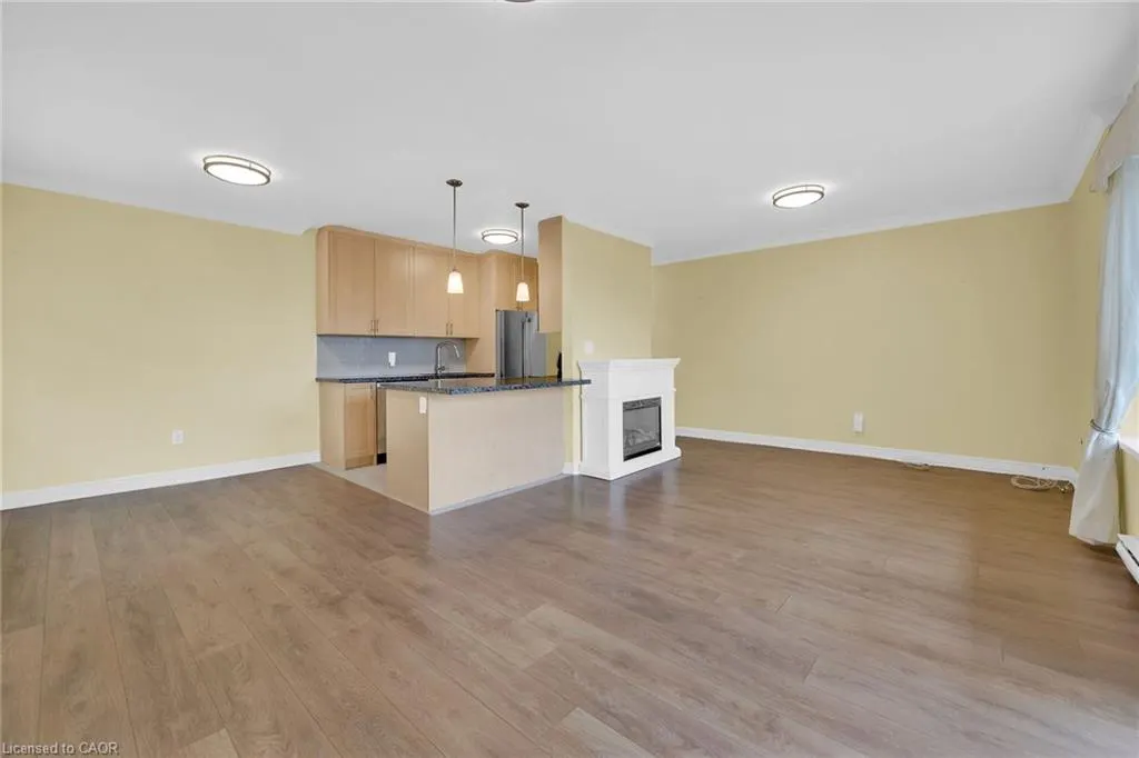 350 Concession Street, #302