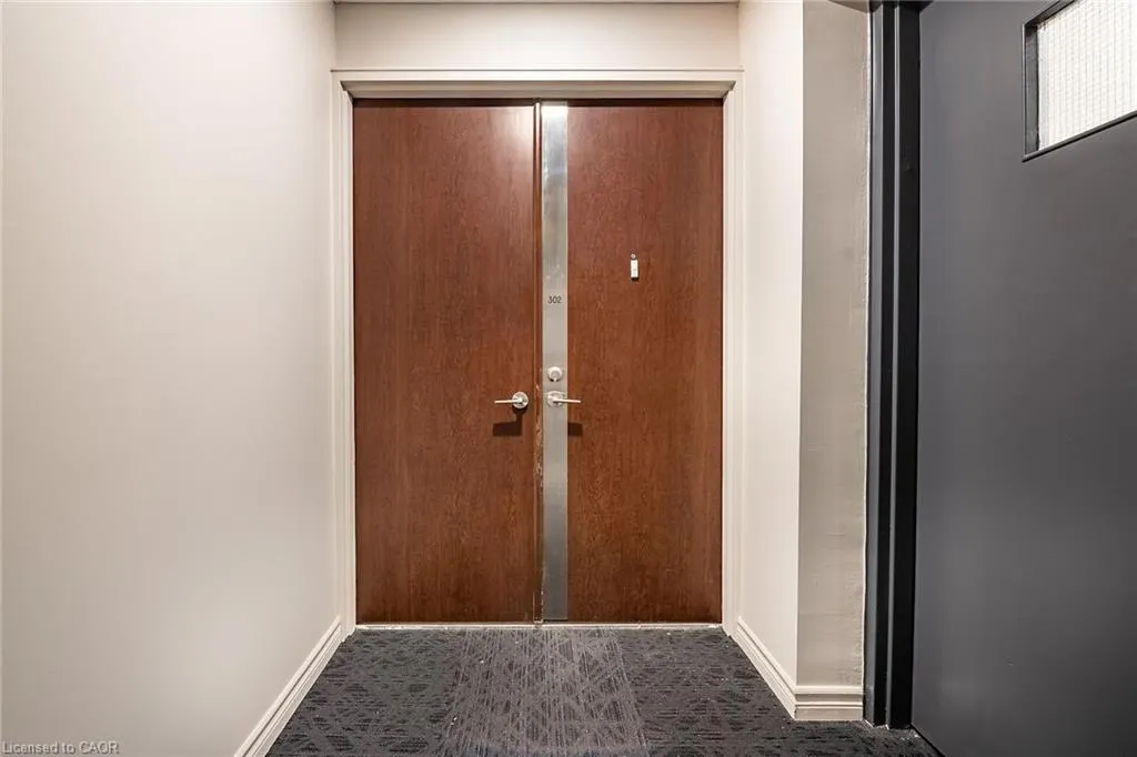 350 Concession Street, #302