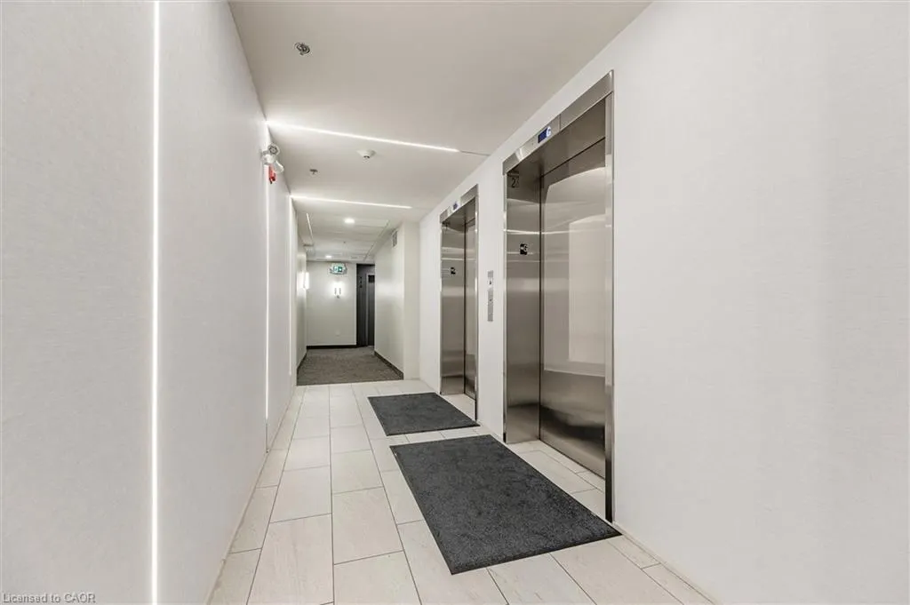 110 Fergus Avenue, #423