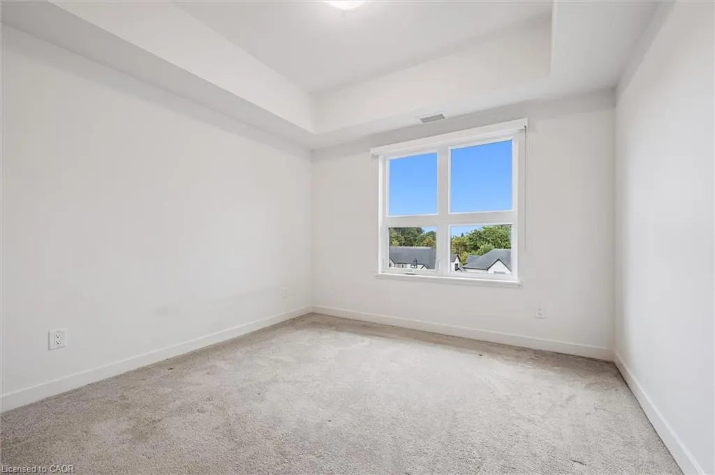110 Fergus Avenue, #423
