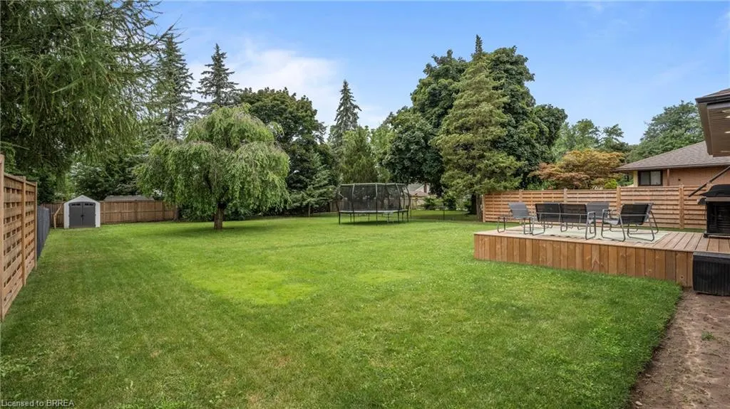 25 Seneca Crescent