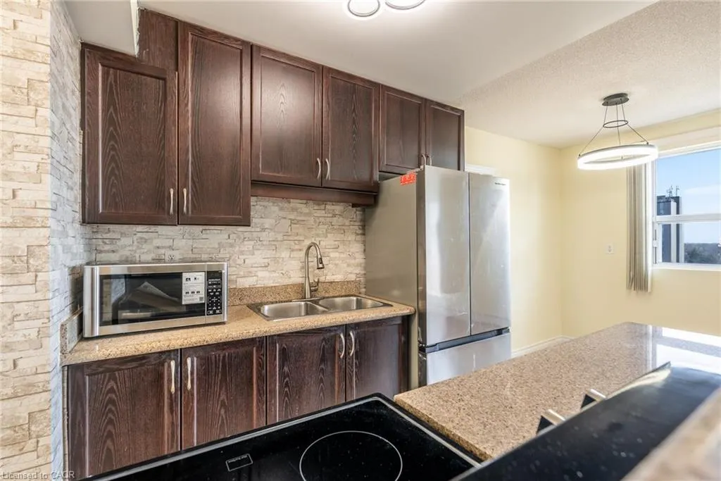 851 Queenston Road, #803