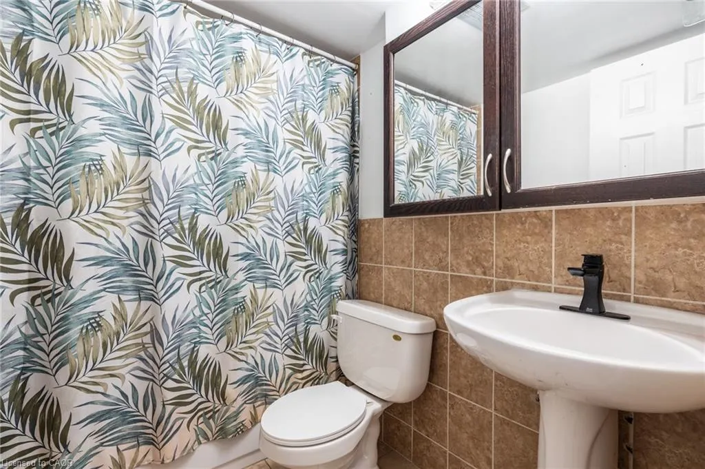 851 Queenston Road, #803