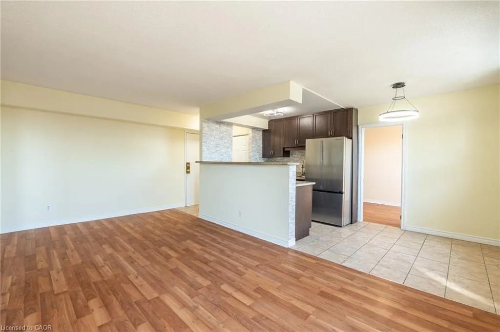 851 Queenston Road, #803
