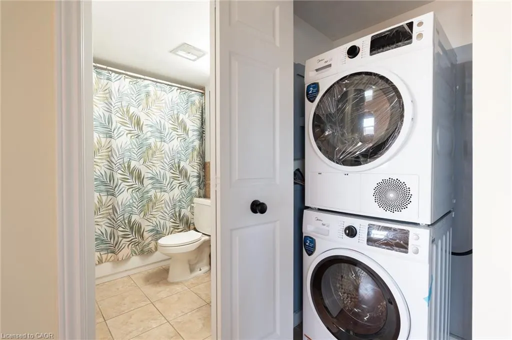 851 Queenston Road, #803