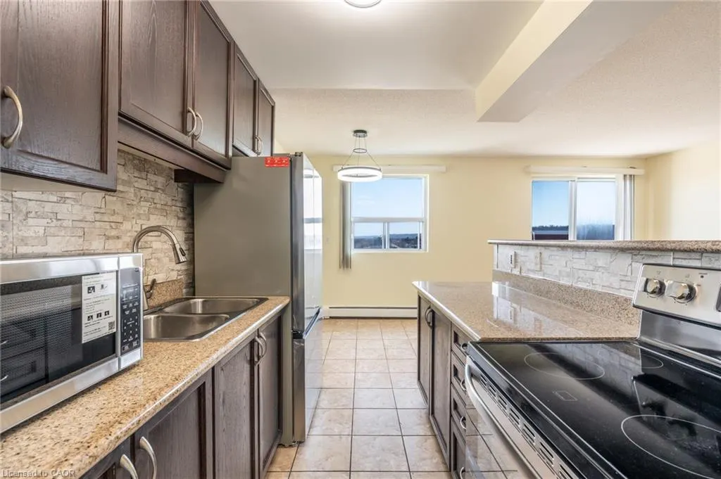 851 Queenston Road, #803