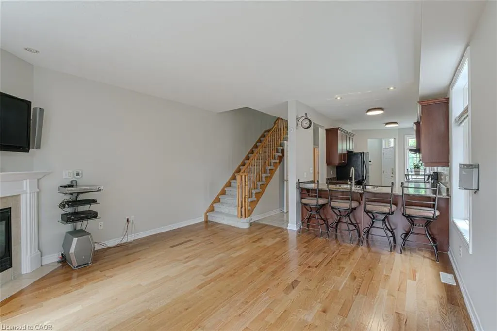 18 Sunnycroft Court