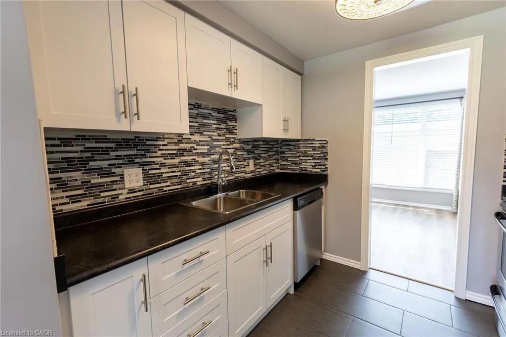 210 Glamis Road, #43