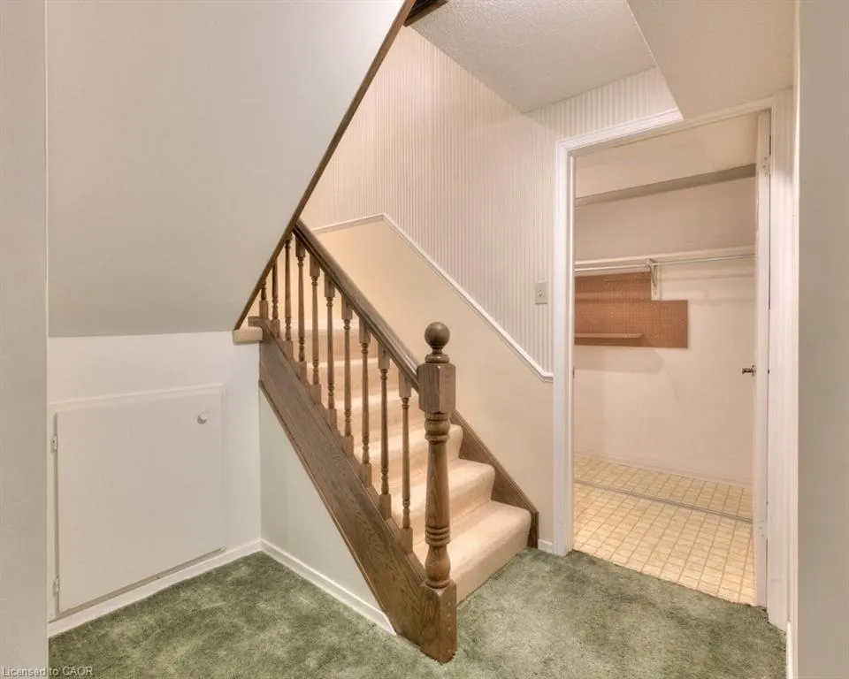 487 Beechwood Drive, #2