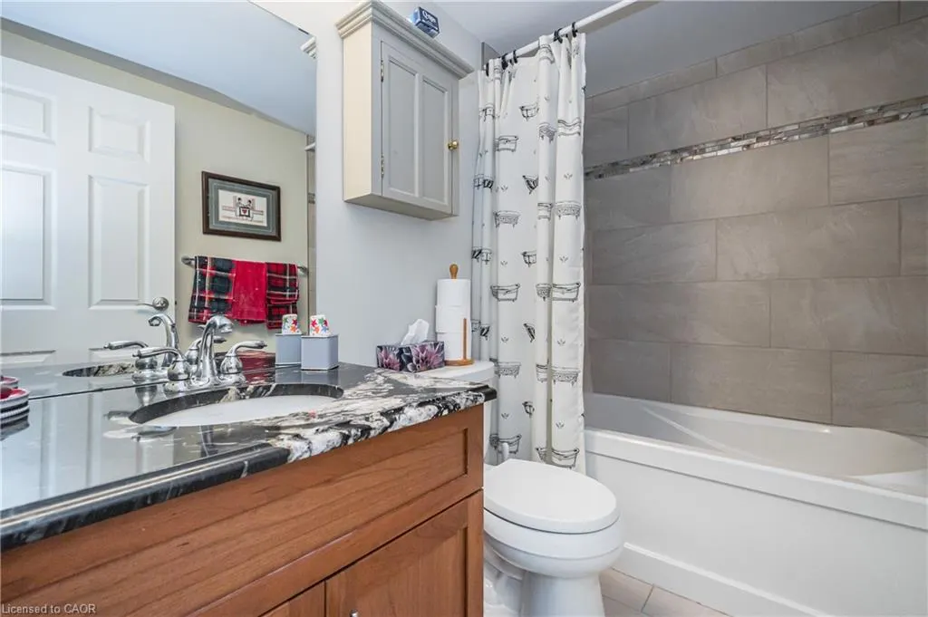 250 Glenridge Drive S, #1106