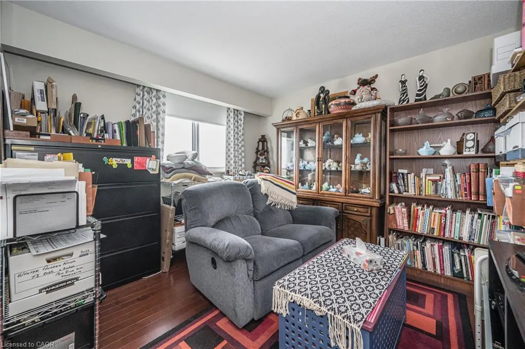 250 Glenridge Drive S, #1106
