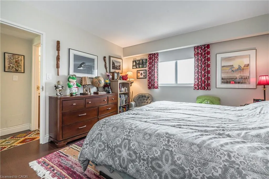 250 Glenridge Drive S, #1106