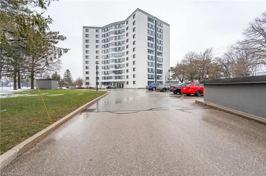 250 Glenridge Drive S, #1106