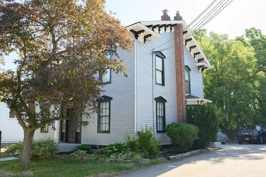 23 Mountain Street