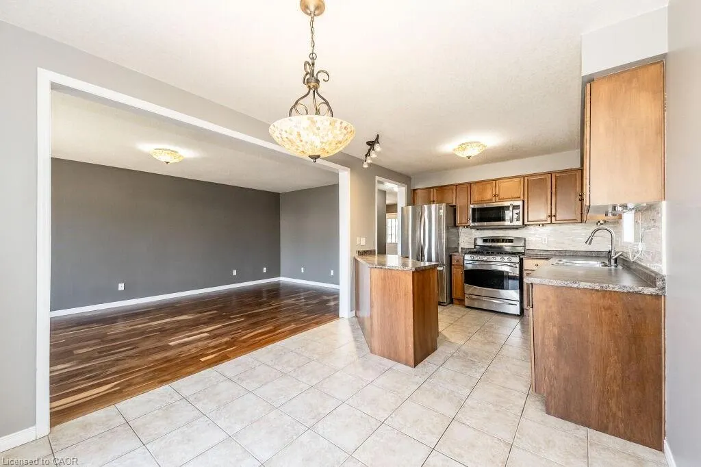 64 Shackleton Drive