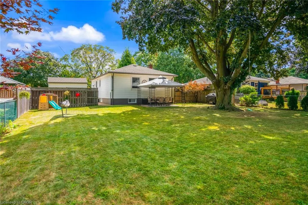 53 Dunkeld Avenue