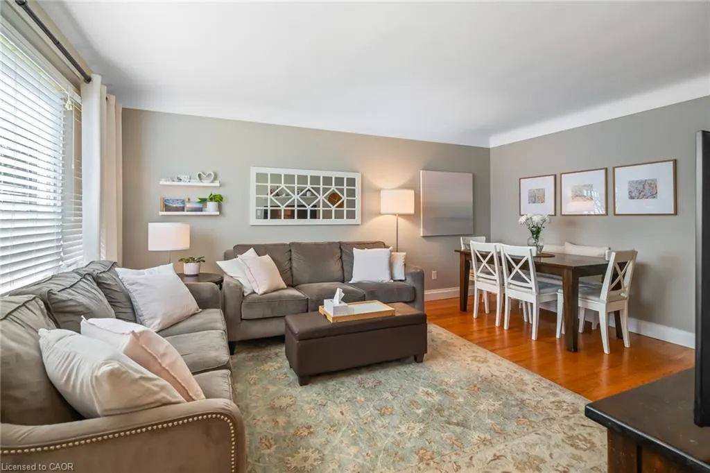 53 Dunkeld Avenue