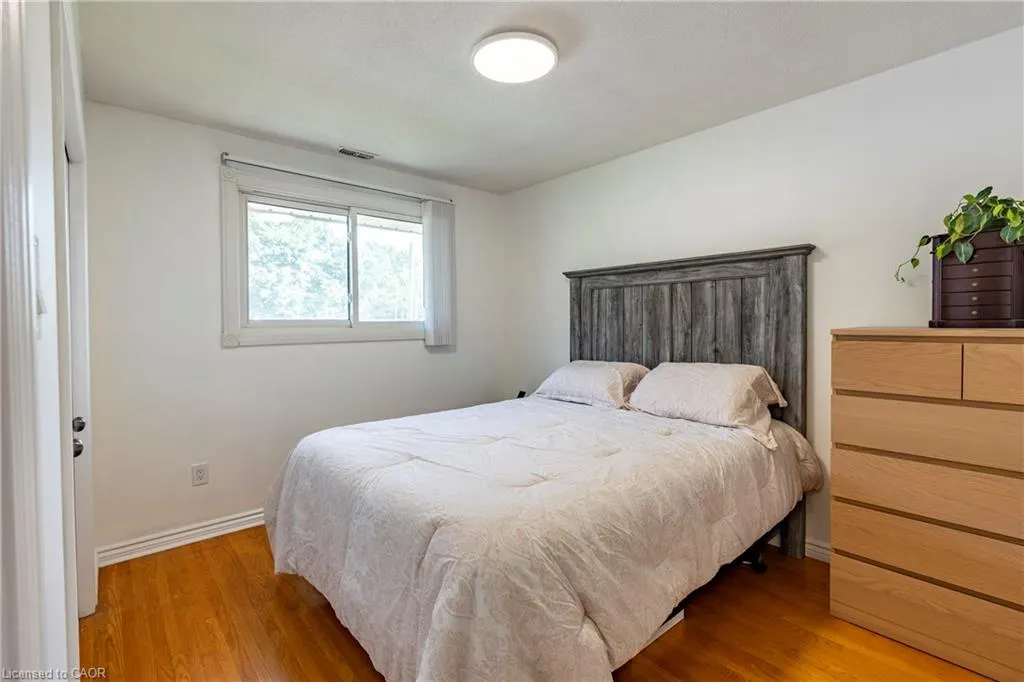 2 Lester Place
