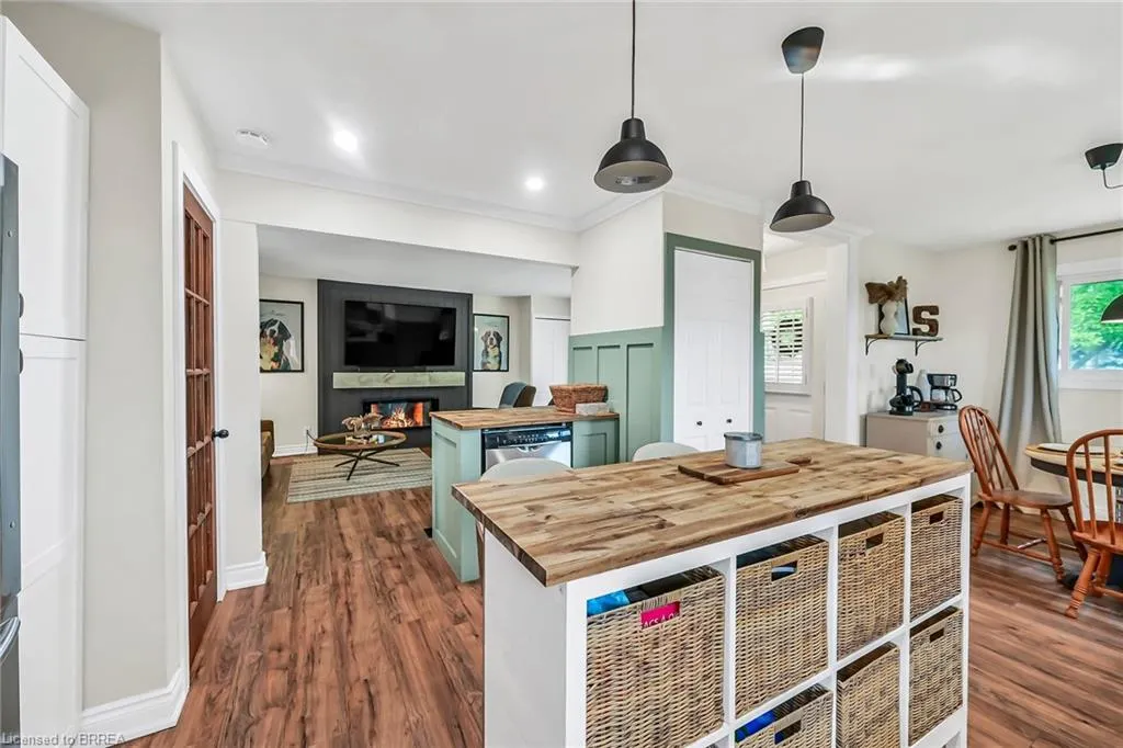 21 Burdock Boulevard
