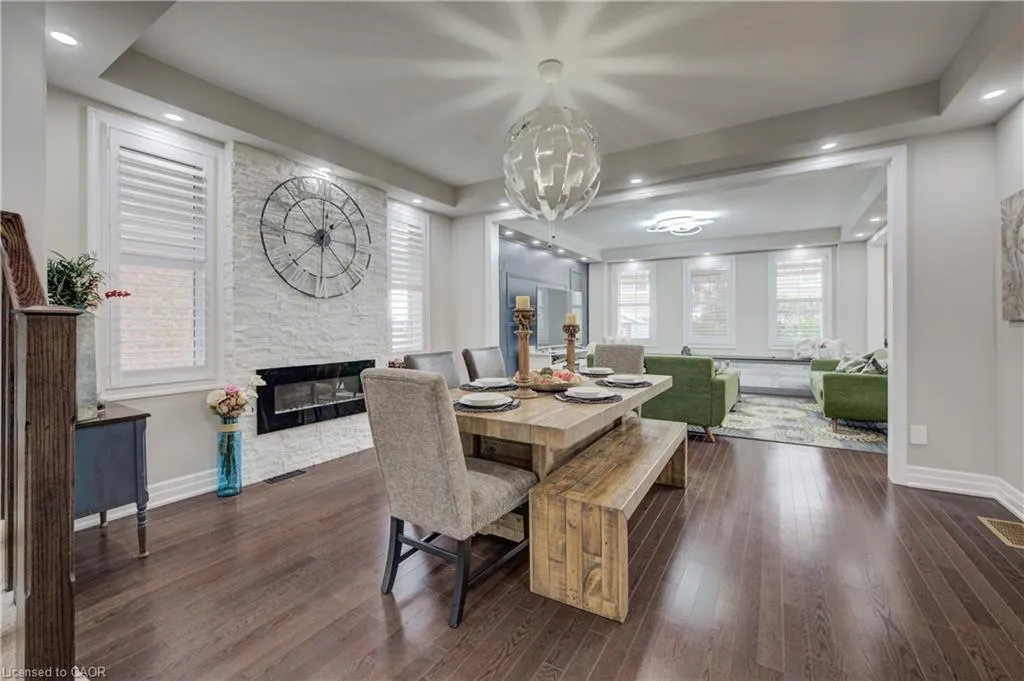 39 Wannamaker Crescent