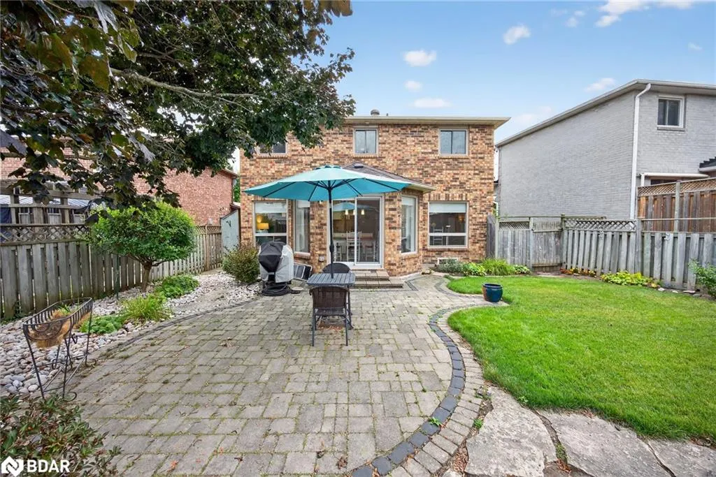 13 Balliston Road