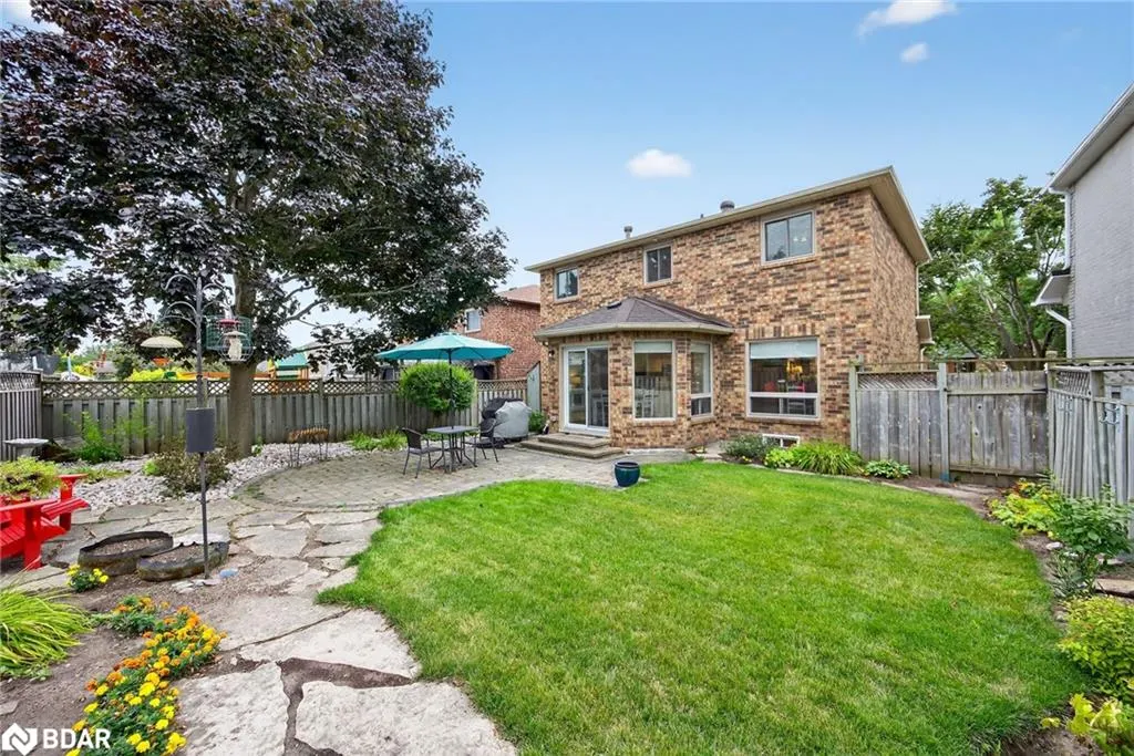 13 Balliston Road
