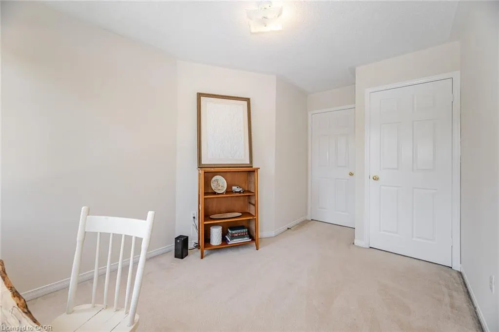 5103 Tree Court