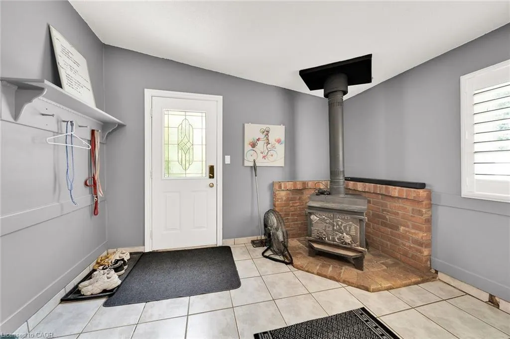 226 Carluke Road E
