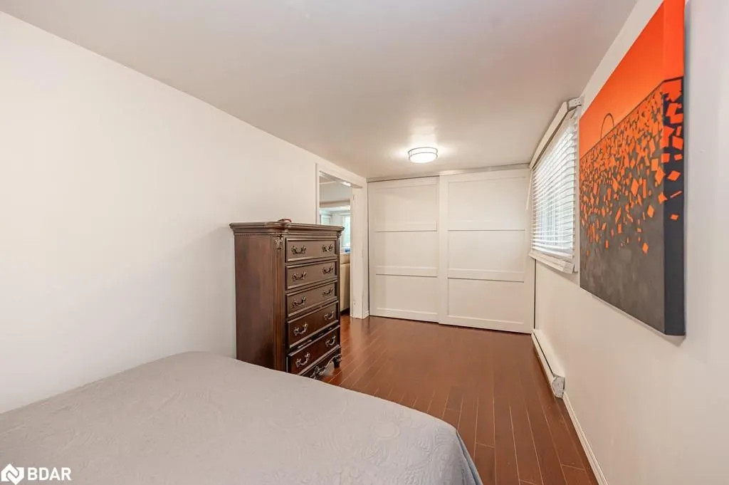 3923 Algonquin Avenue