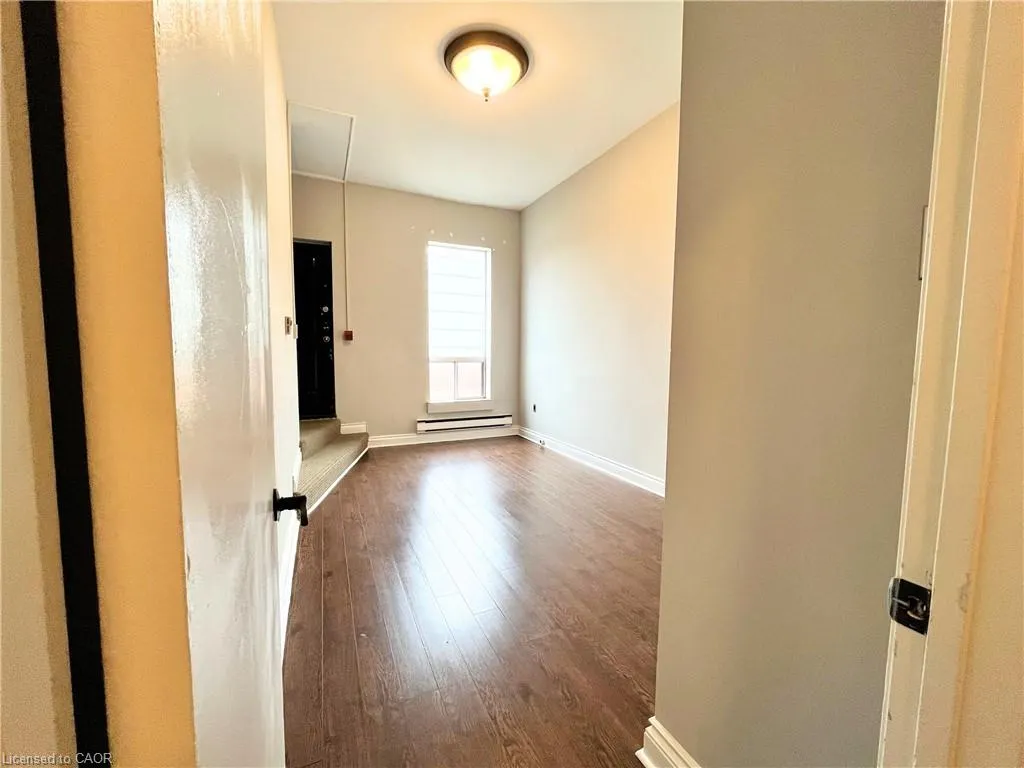 225 King Street E, #4